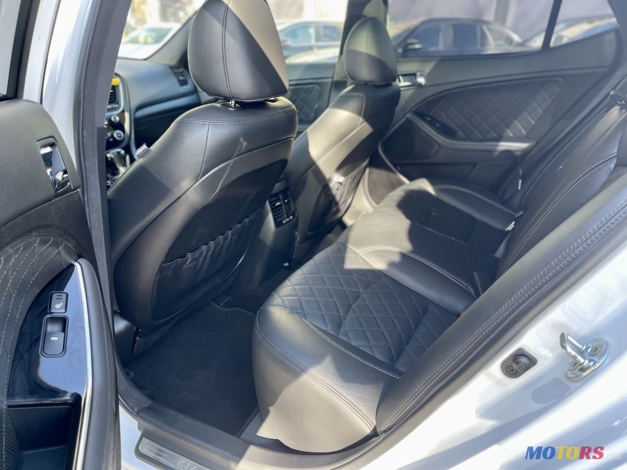 2015' Kia Optima photo #5