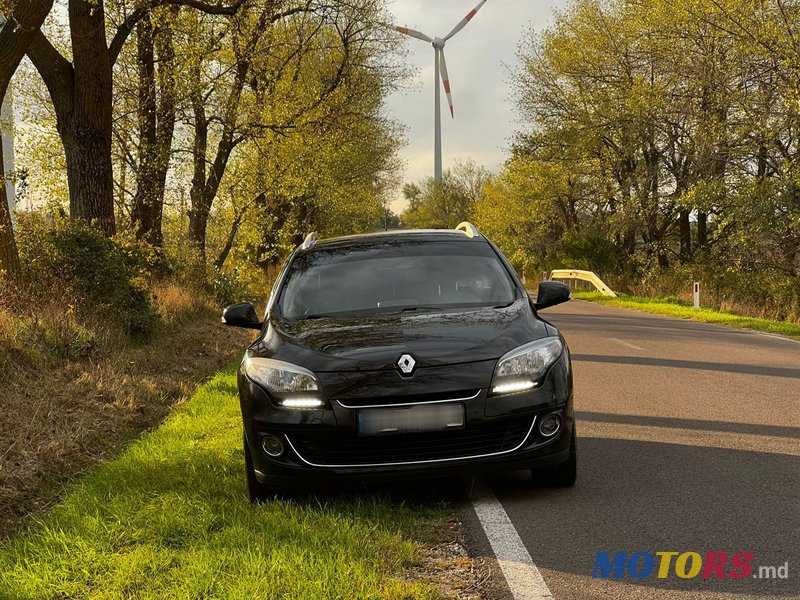 2012' Renault Megane photo #4