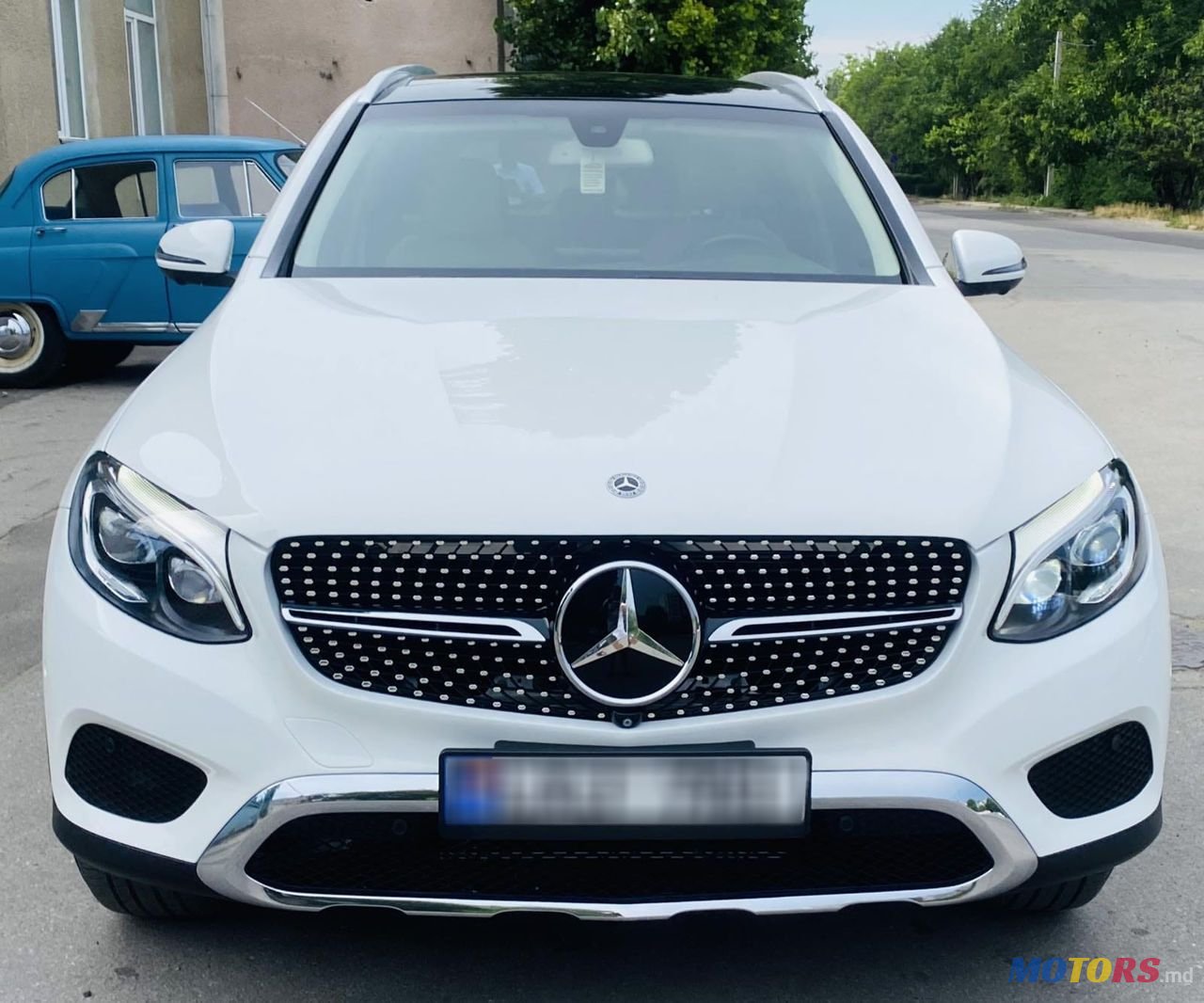 2017' Mercedes-Benz GLC photo #5