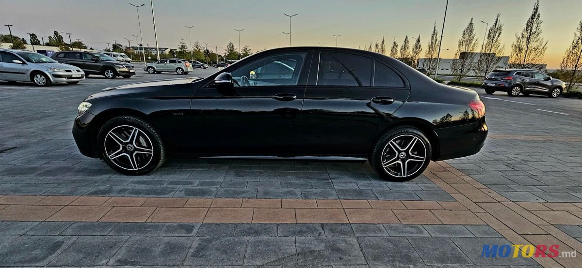 2021' Mercedes-Benz E-Class photo #4