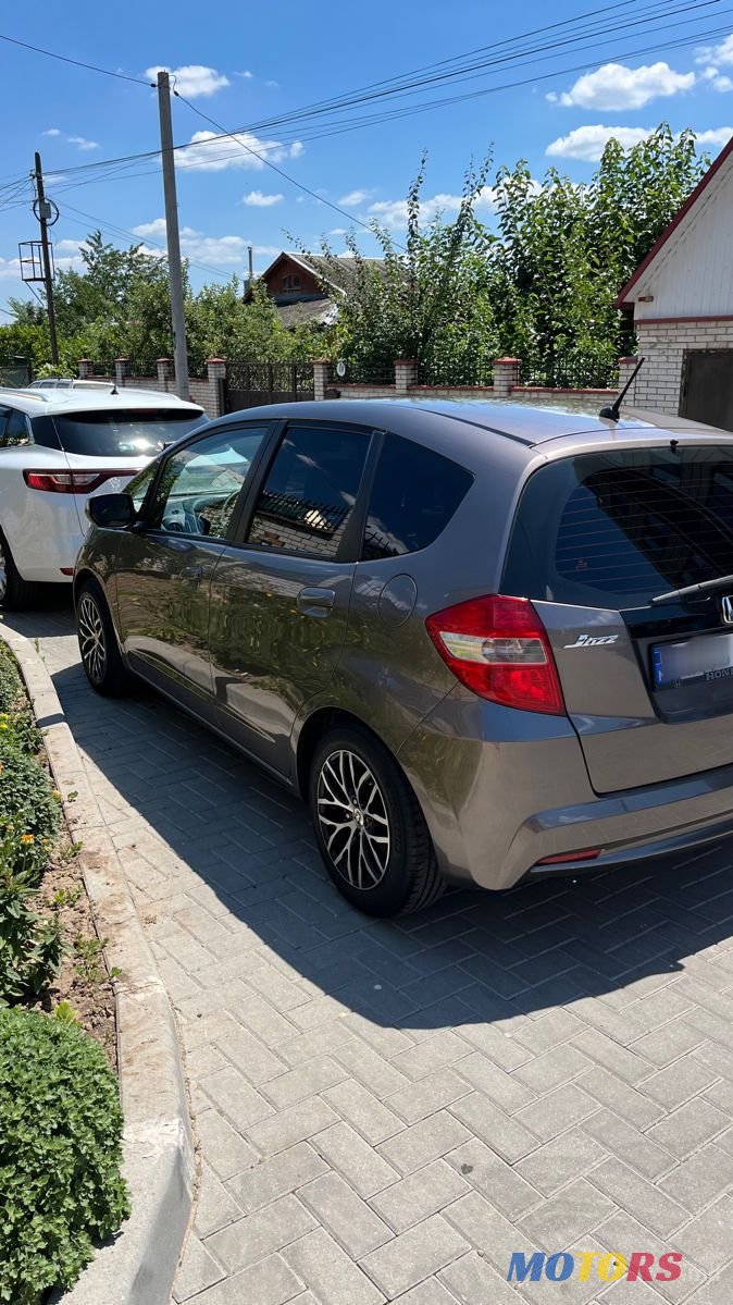 2013' Honda Jazz photo #3