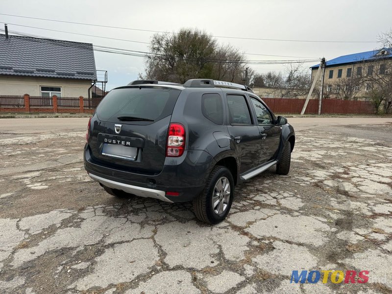 2015' Dacia Duster photo #4