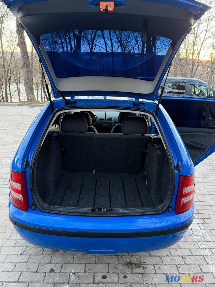 2003' Skoda Fabia photo #5