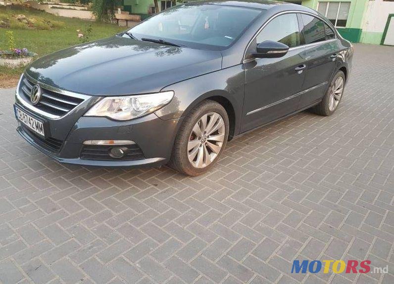 2009' Volkswagen Passat CC photo #2