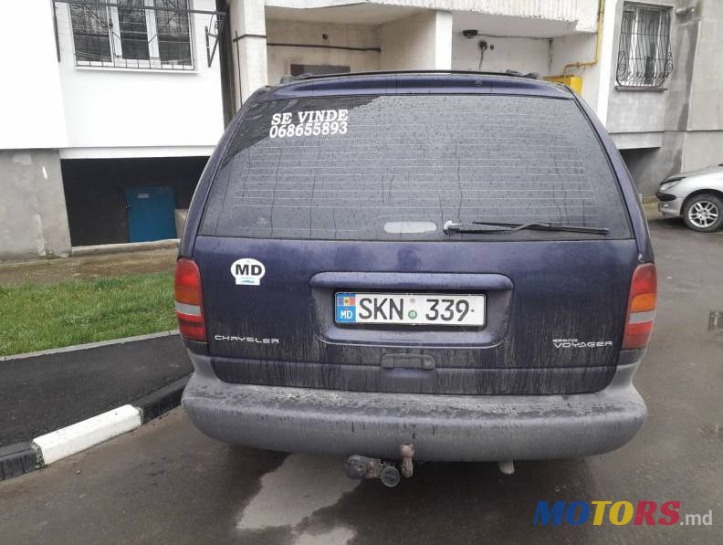 1998' Chrysler Grand Voyager photo #1