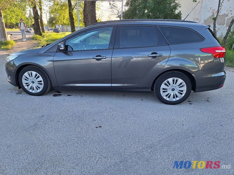 2015' Ford Focus photo #2