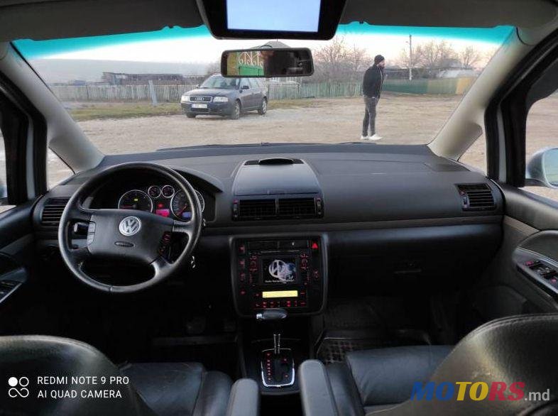 2006' Volkswagen Sharan photo #2