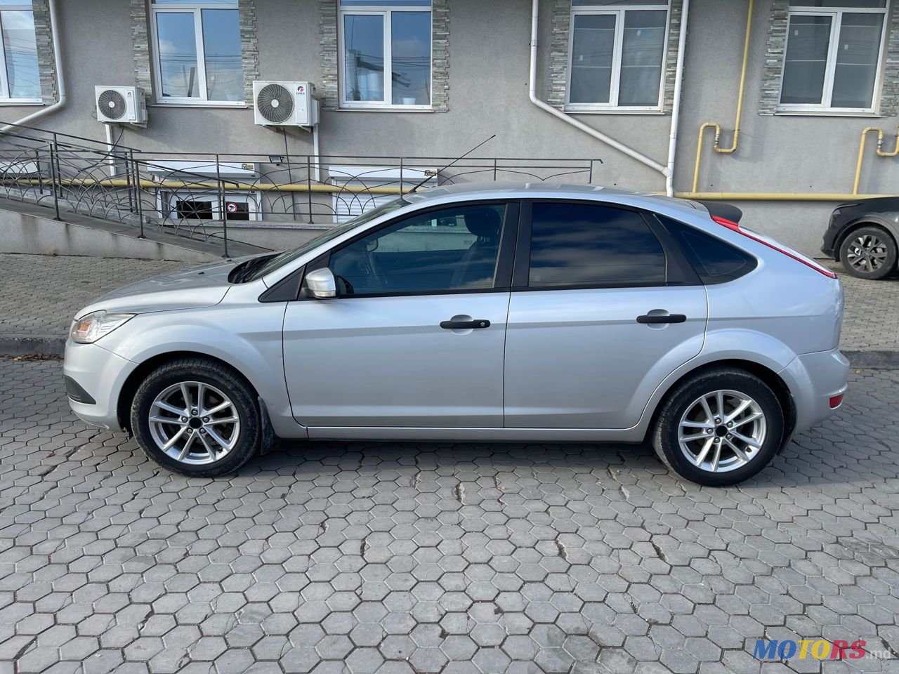 2011' Ford Focus photo #3