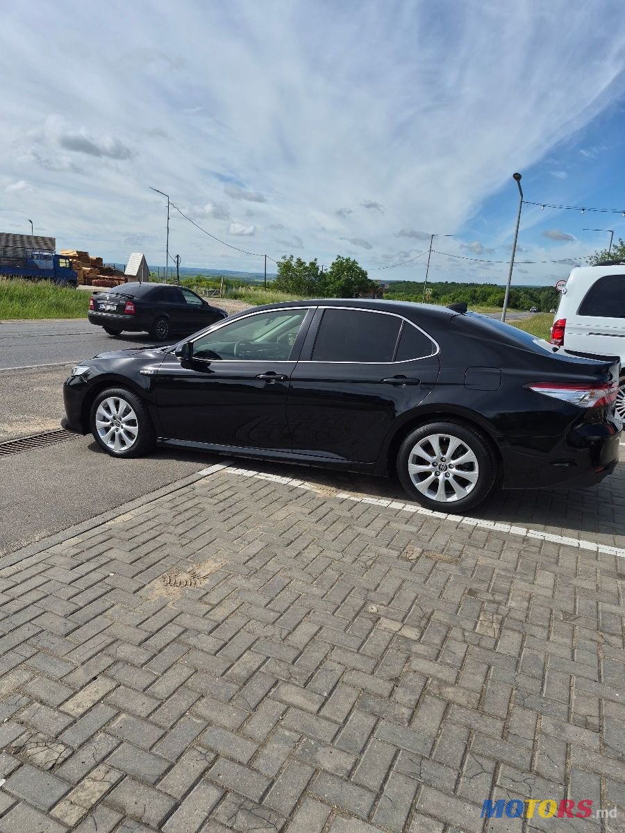 2020' Toyota Camry photo #3