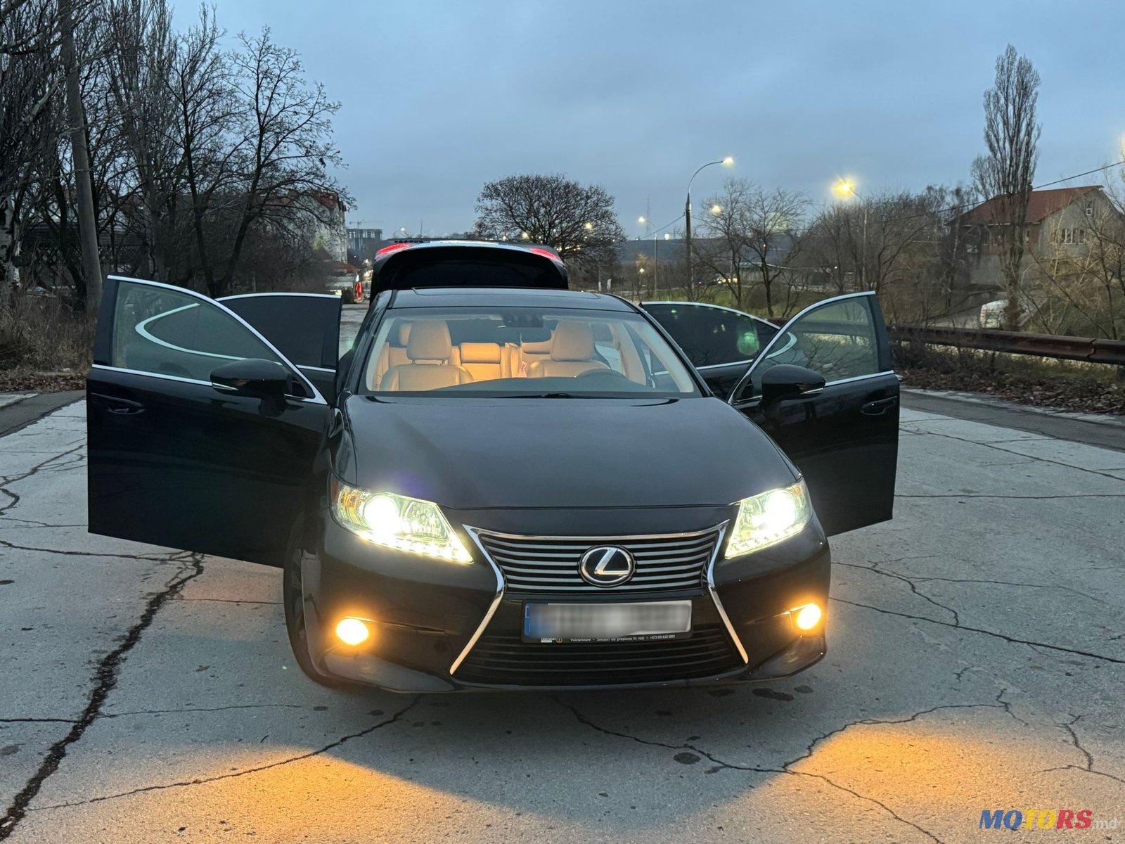 2012' Lexus photo #3