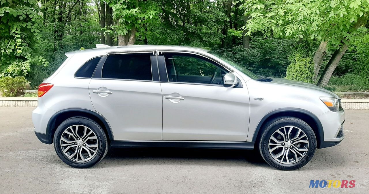 2019' Mitsubishi ASX photo #5