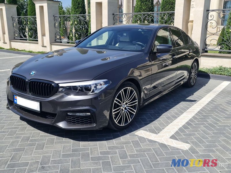 2017' BMW 5 Series photo #1