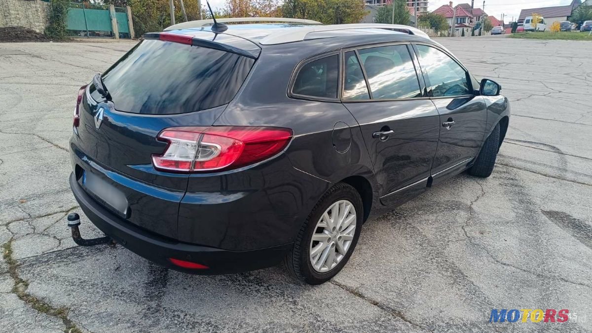 2013' Renault Megane photo #4