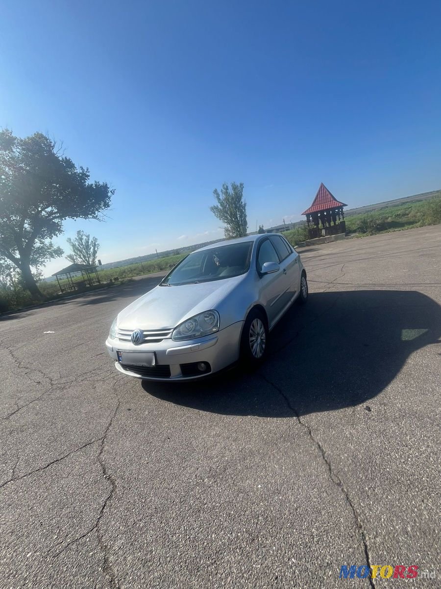 2007' Volkswagen Golf photo #2