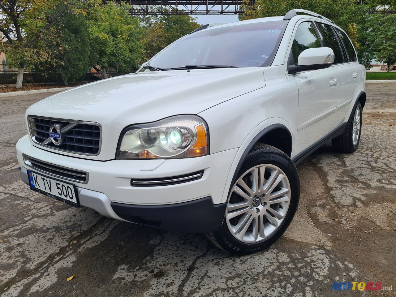 2011' Volvo XC90 photo #1