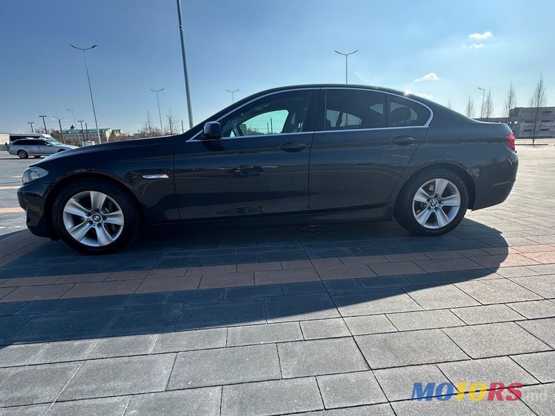 2012' BMW 5 Series photo #5