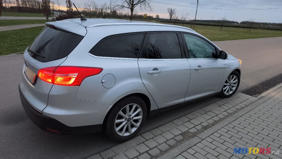 2017' Ford Focus photo #4