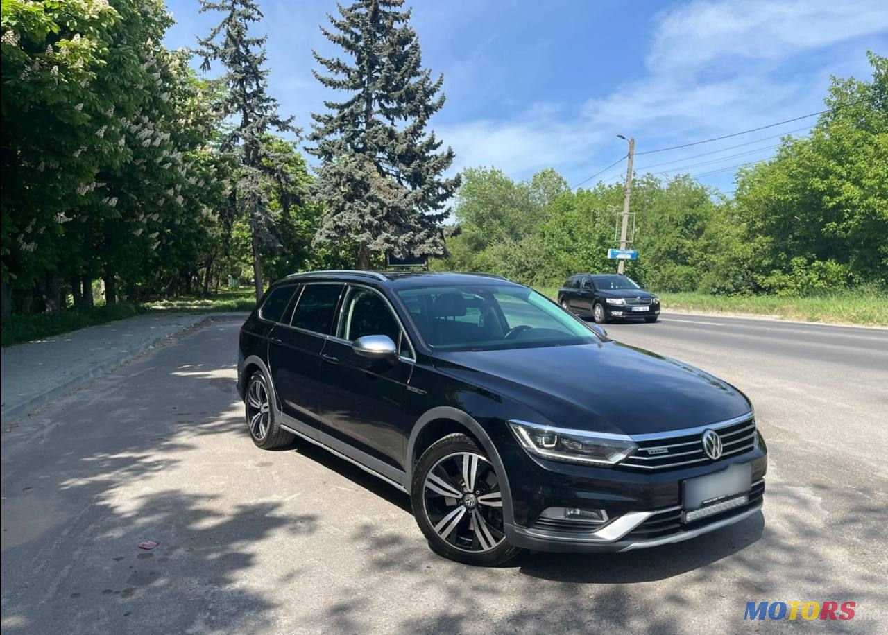 2019' Volkswagen Passat photo #1