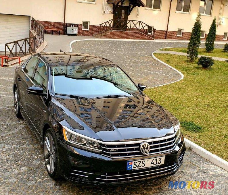 2017' Volkswagen Passat photo #1