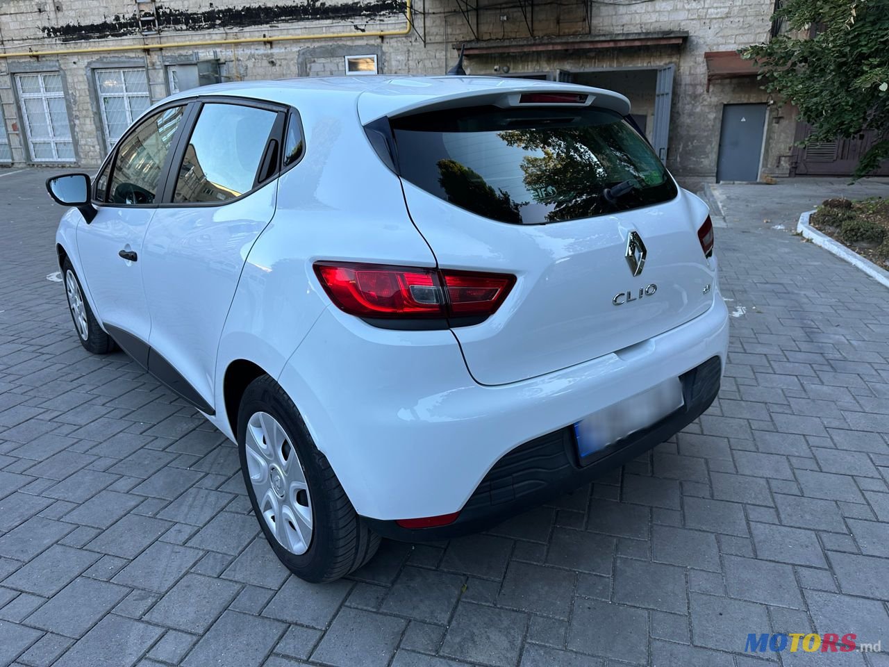 2016' Renault Clio photo #5