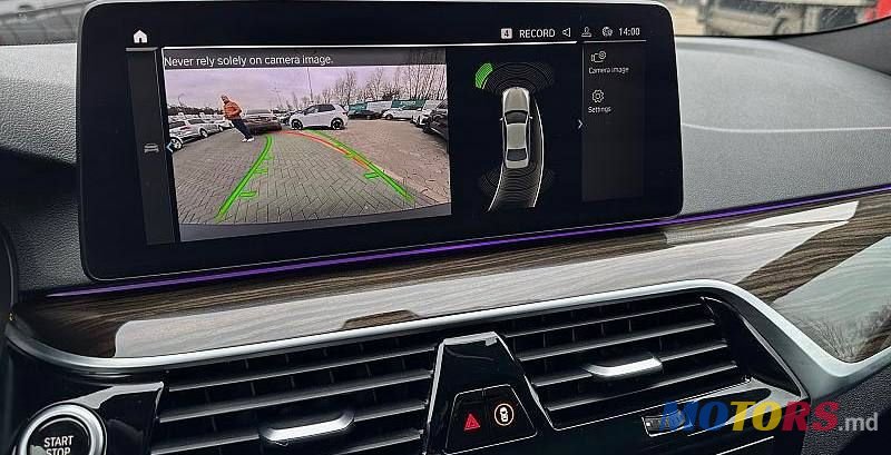 2021' BMW 5 Series photo #6