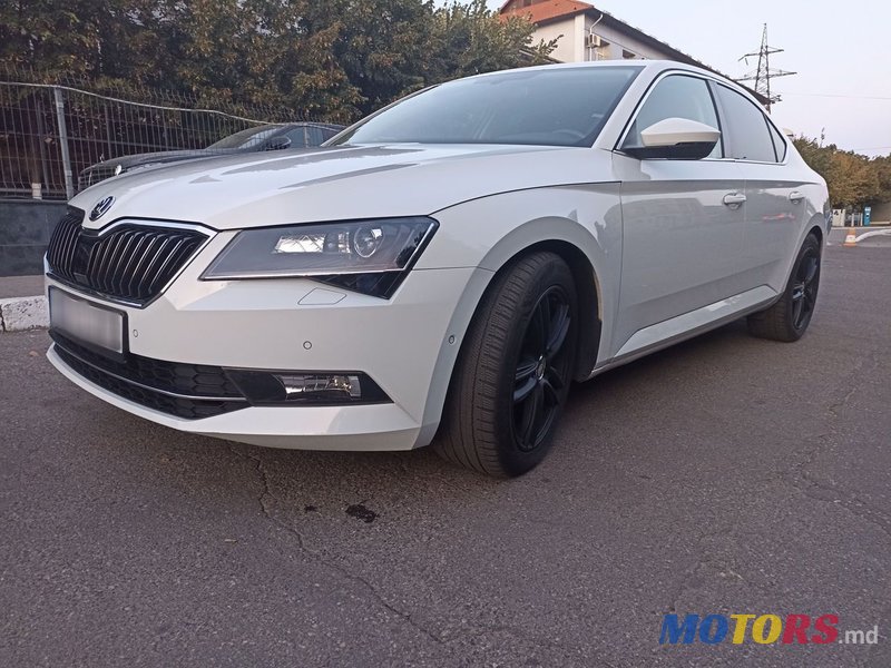 2016' Skoda Superb photo #3