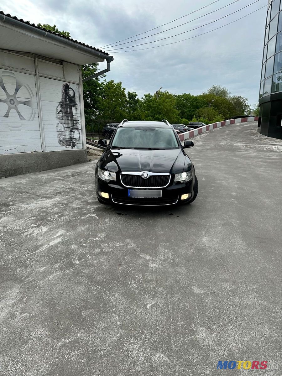 2010' Skoda Superb photo #1