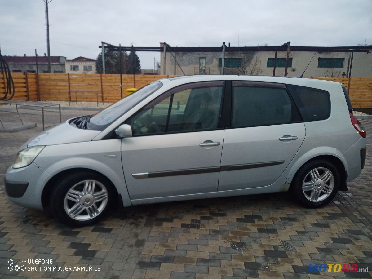 2004' Renault Grand Scenic photo #2