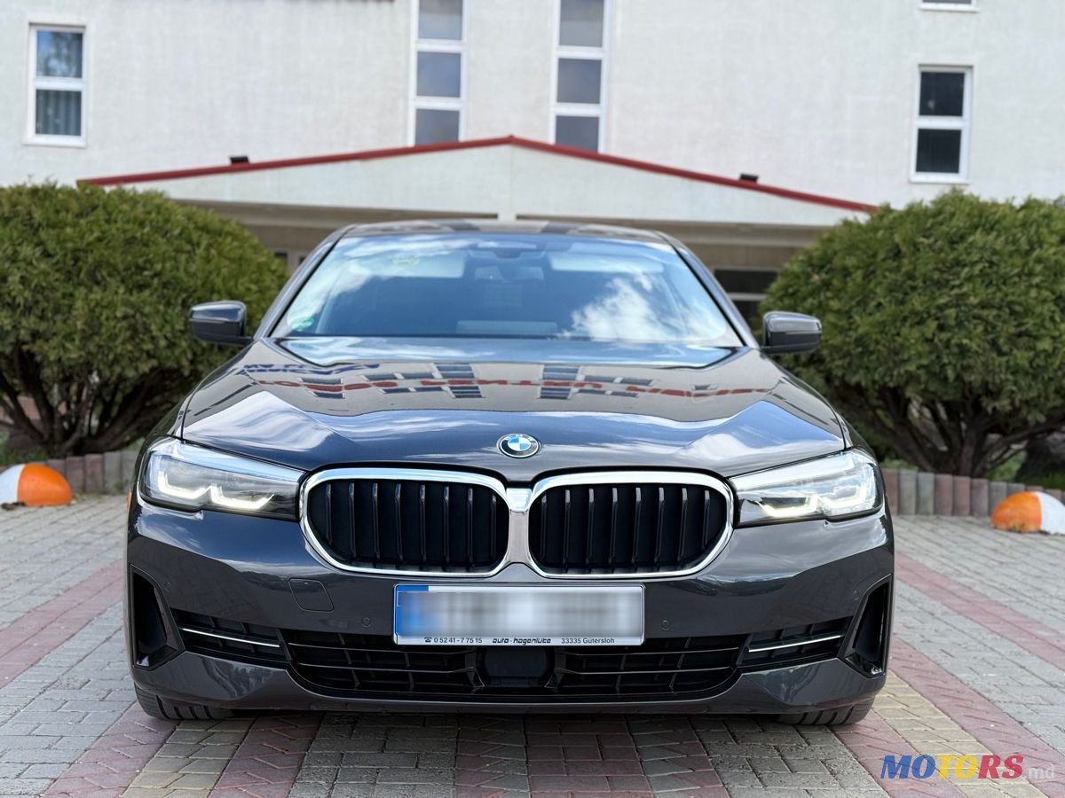 2021' BMW 5 Series photo #4