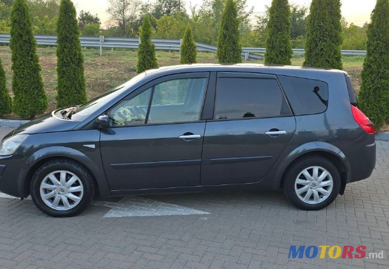 2009' Renault Grand Scenic photo #5