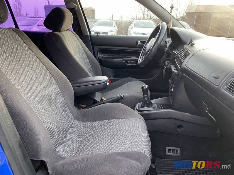 1999' Volkswagen Golf photo #1