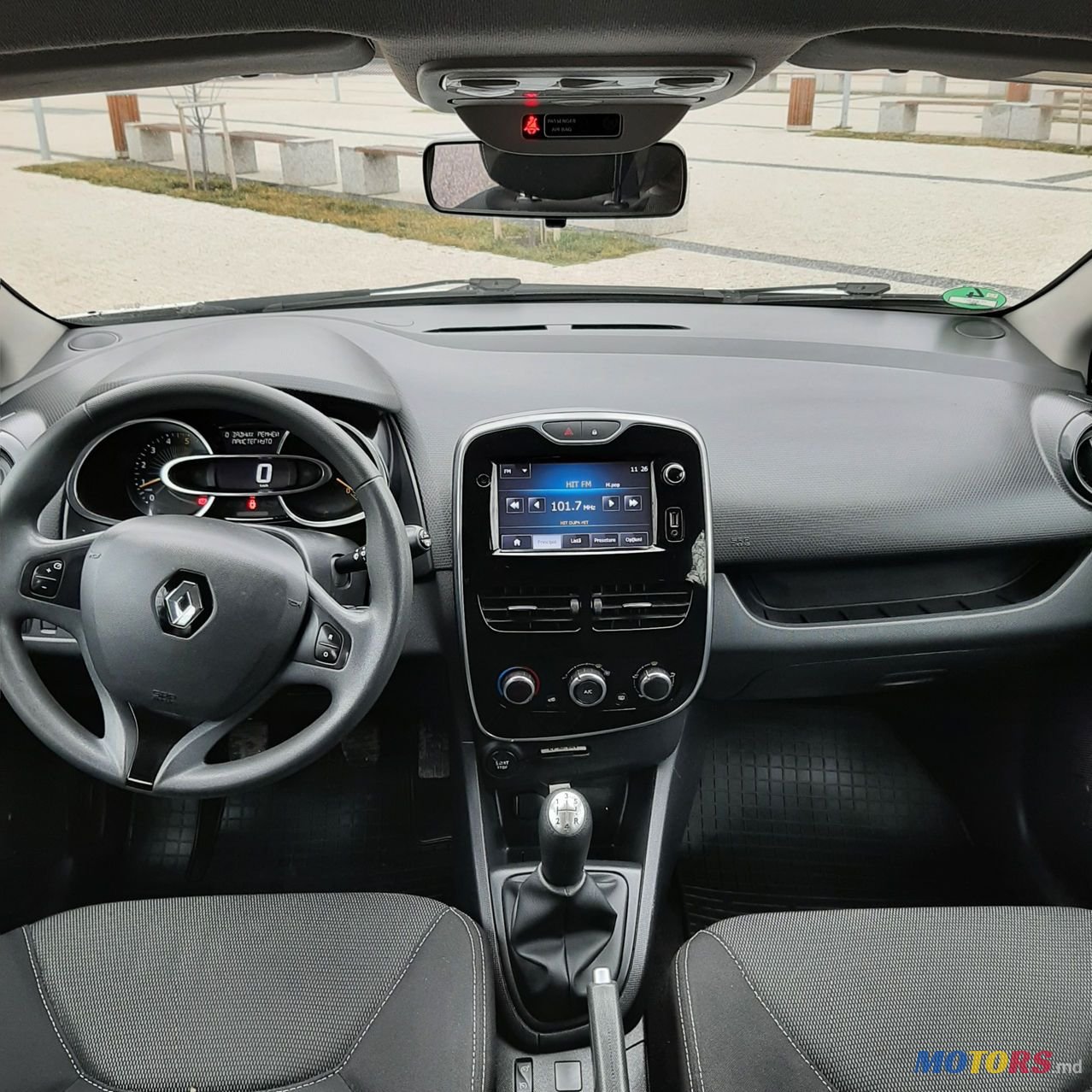 2015' Renault Clio 4 photo #3