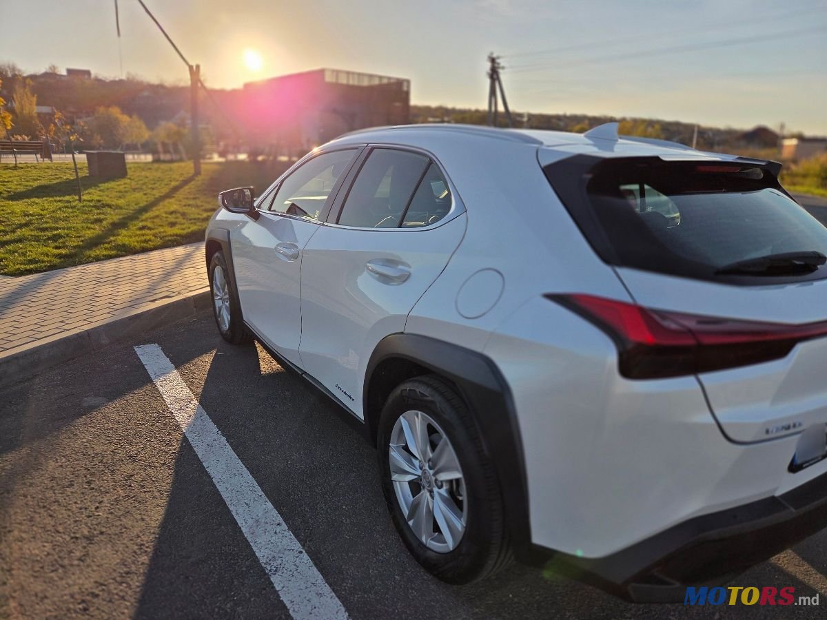 2020' Lexus UX photo #6