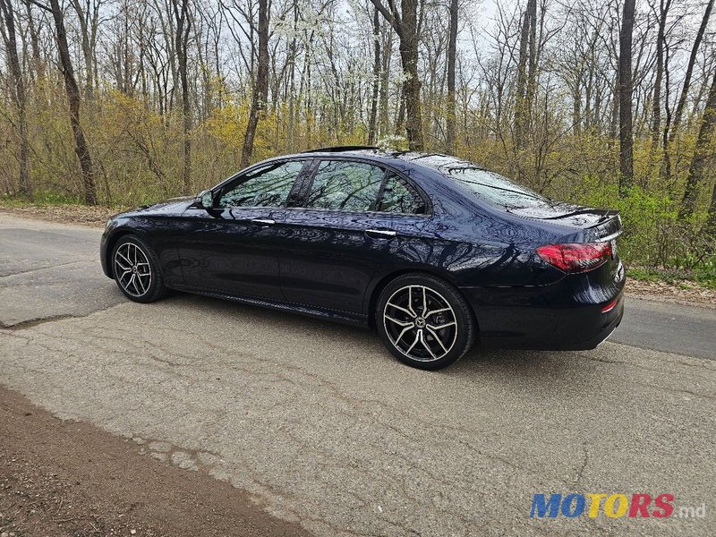 2022' Mercedes-Benz E-Class photo #5