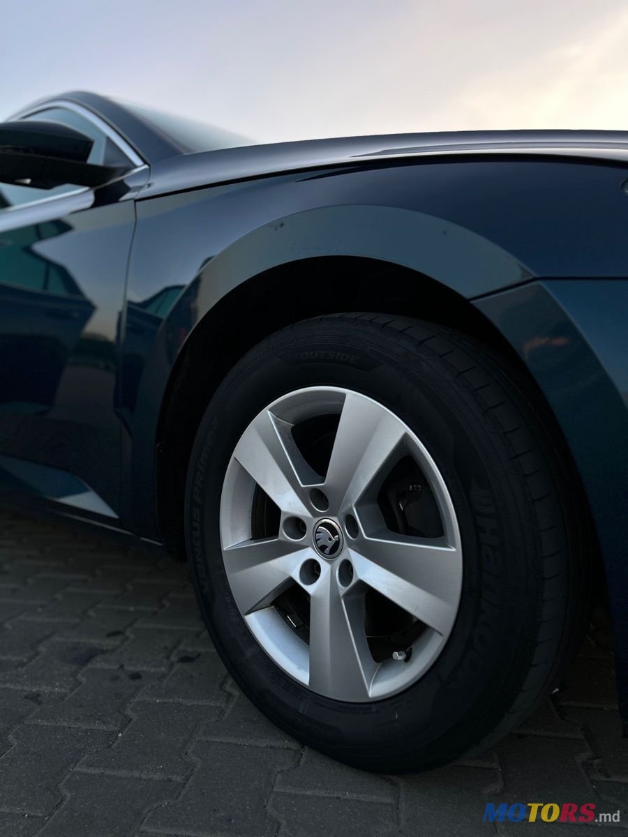 2017' Skoda Superb photo #5