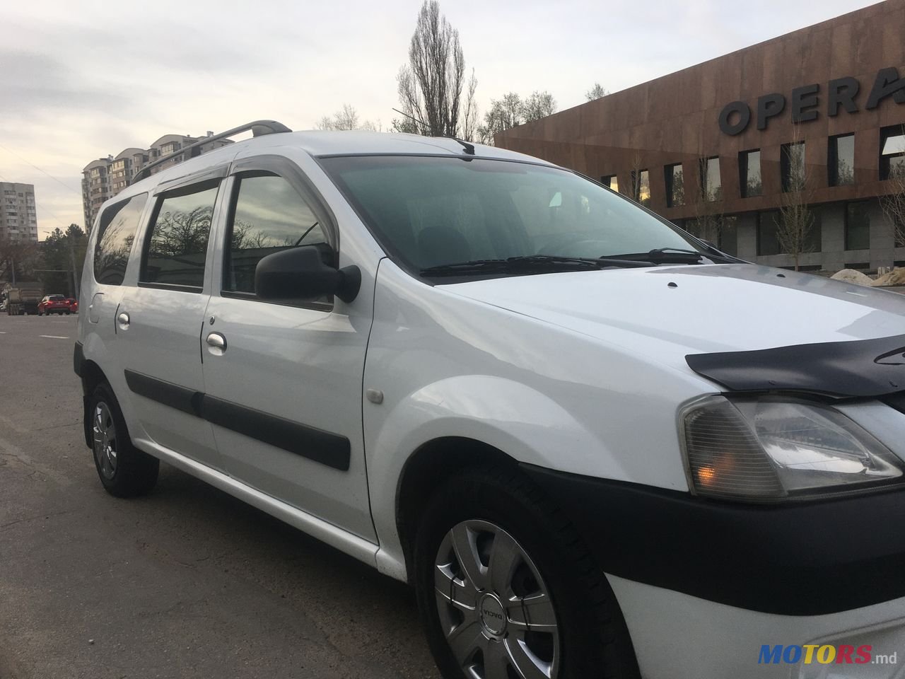 2008' Dacia Logan Mcv photo #1