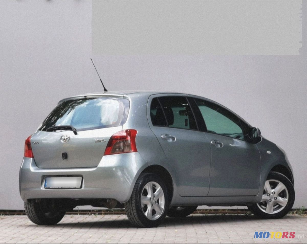2006' Toyota Yaris photo #1