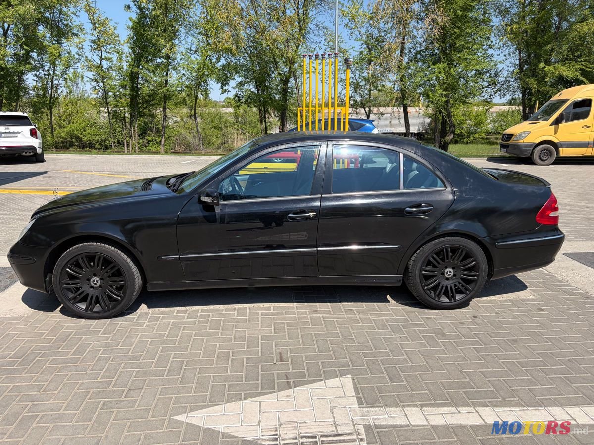 2004' Mercedes-Benz E-Class photo #4