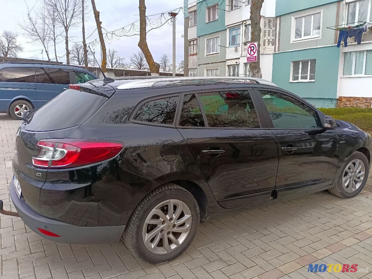 2015' Renault Megane photo #2
