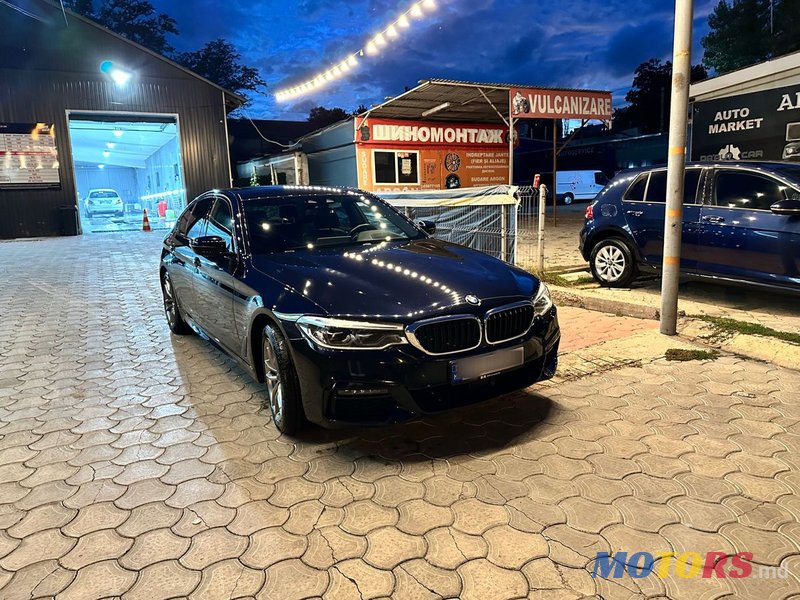 2019' BMW 5 Series photo #6