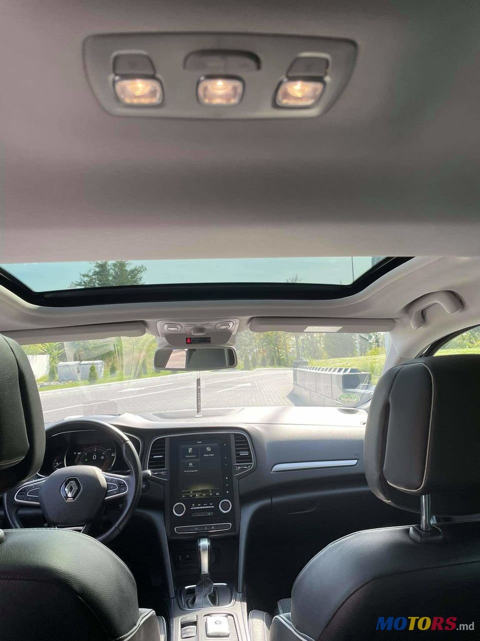 2017' Renault Megane photo #2