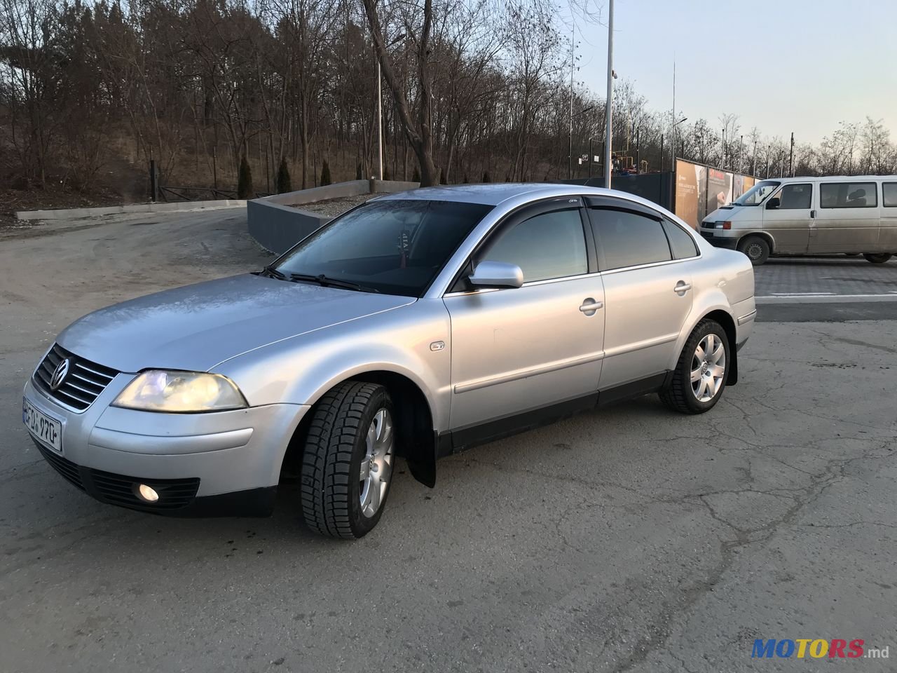 2003' Volkswagen Passat photo #2
