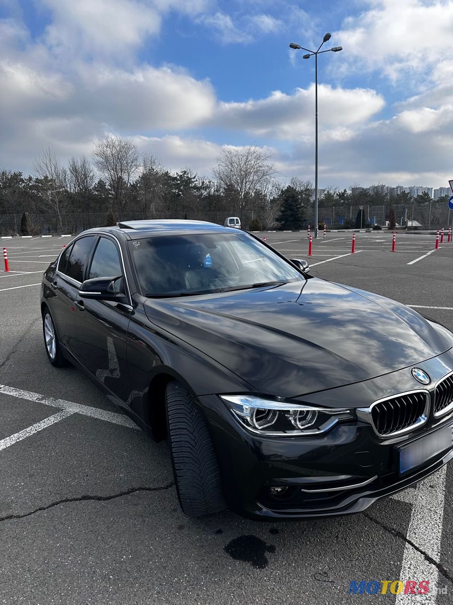 2016' BMW 3 Series photo #4
