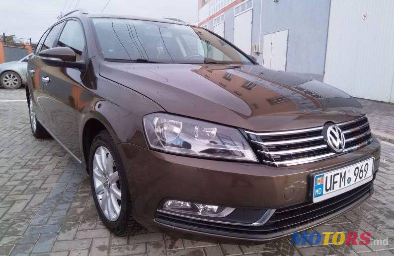 2012' Volkswagen Passat photo #1