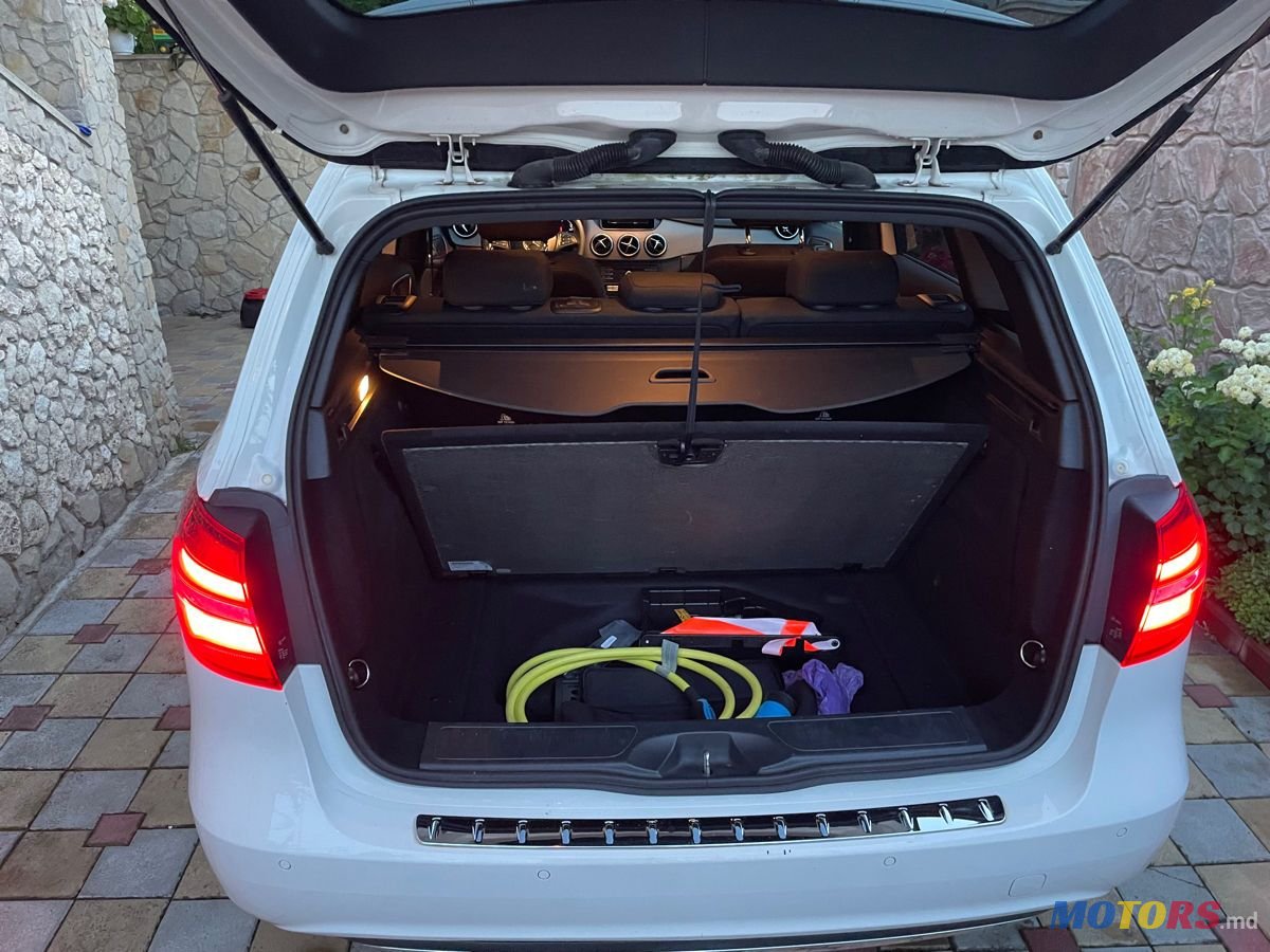 2014' Mercedes-Benz B-Class photo #4