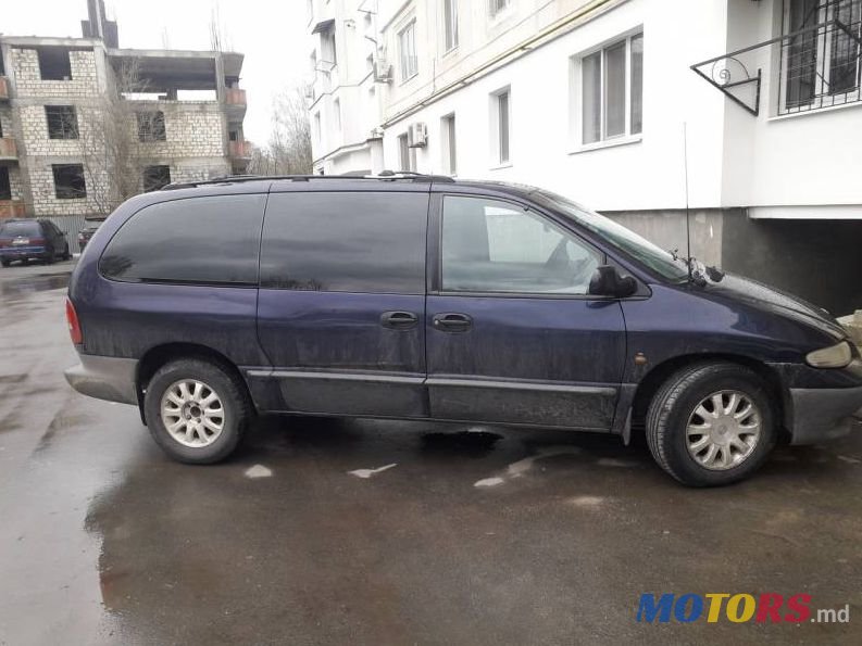 1998' Chrysler Grand Voyager photo #3
