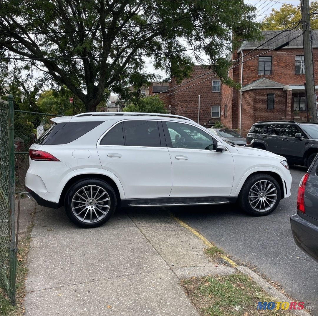 2021' Mercedes-Benz GLE photo #3