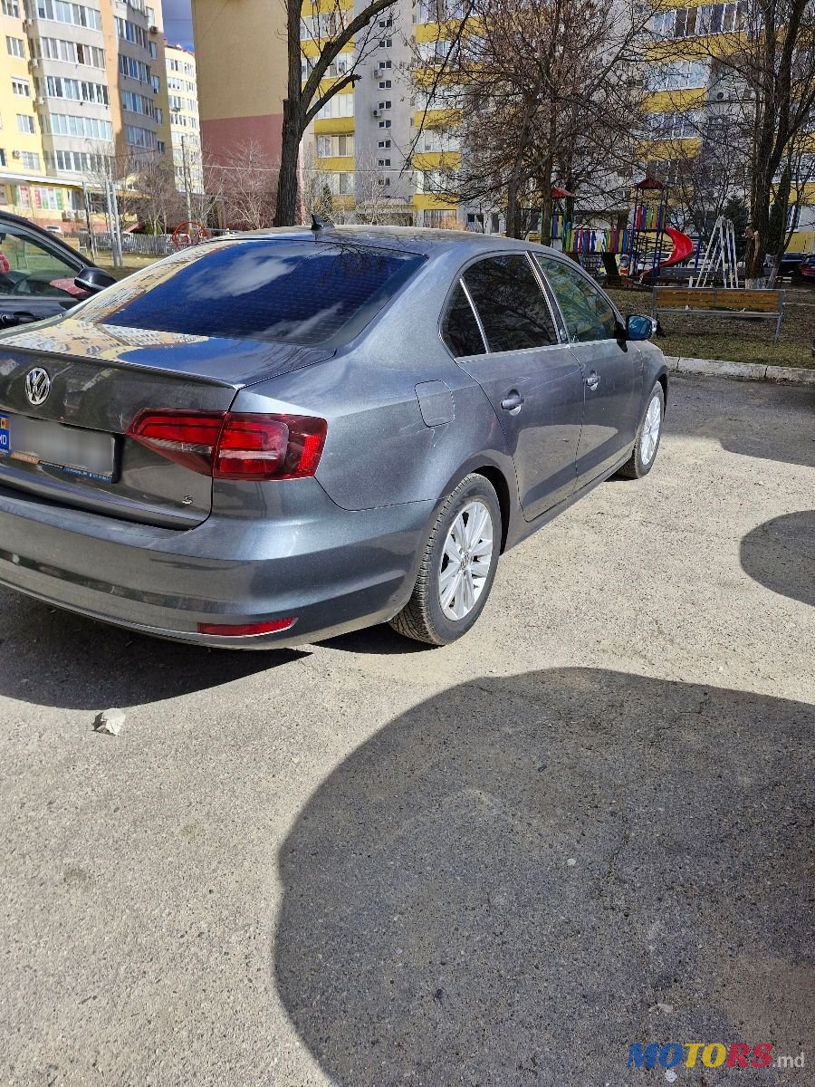 2017' Volkswagen Jetta photo #4