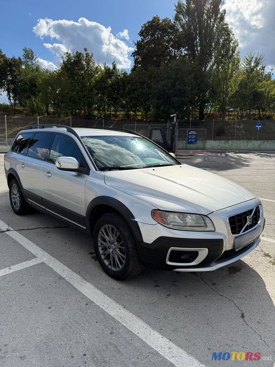 2008' Volvo XC70 photo #2