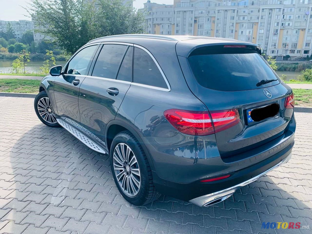 2016' Mercedes-Benz Glc photo #5